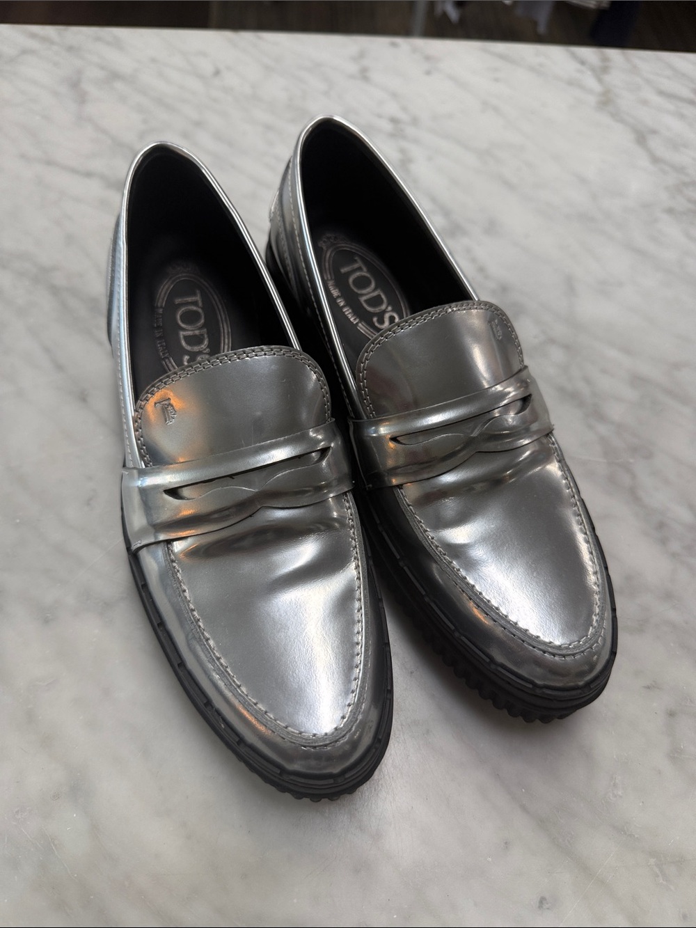 Tod's Silver Metallic Leather Penny Loafer with Platform Heel Size 35.5